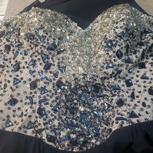 8 Glamour by Terani Couture